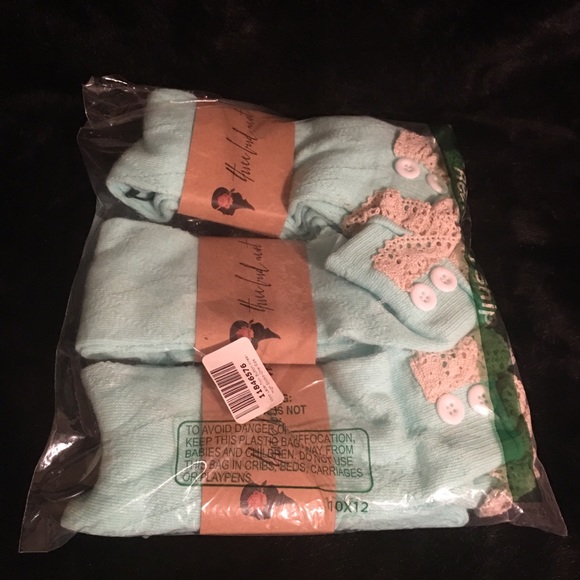 🆕Ruffled Spandex Boot Socks🆕 - Picture 4 of 4