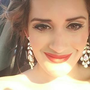 Meet your Posher, Mariana