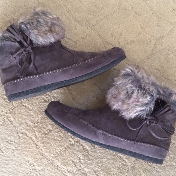 Moccasin Booties with Fur