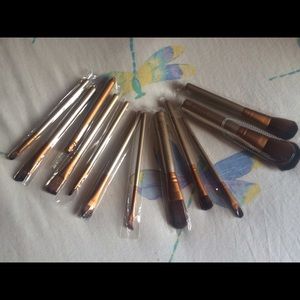 Make up brushes set