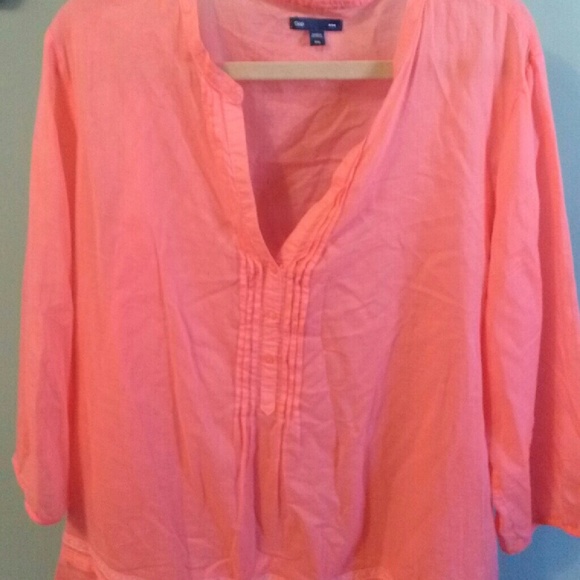 GAP Tops - Cute sheer top