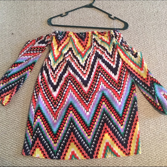 Strapless chevron dress with sleeves. Sz small - Picture 1 of 2