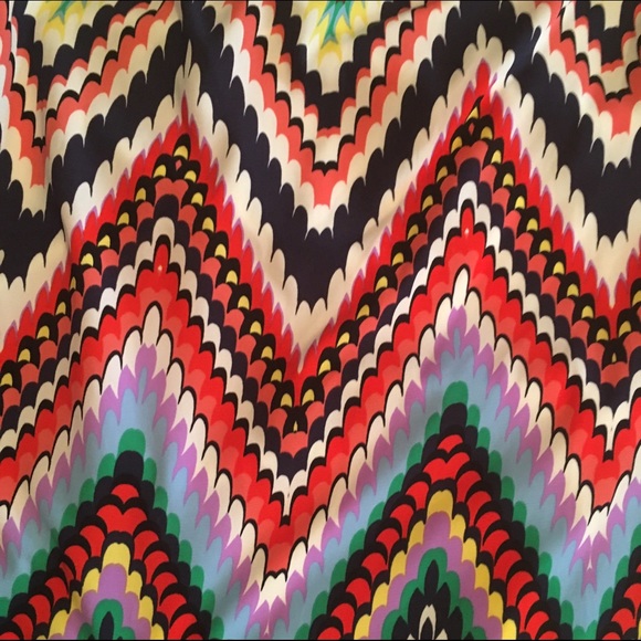 Strapless chevron dress with sleeves. Sz small - Picture 2 of 2