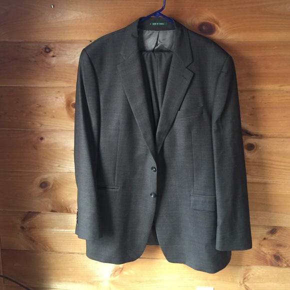 *STUNNING MANS RALPH LAUREN SUIT*