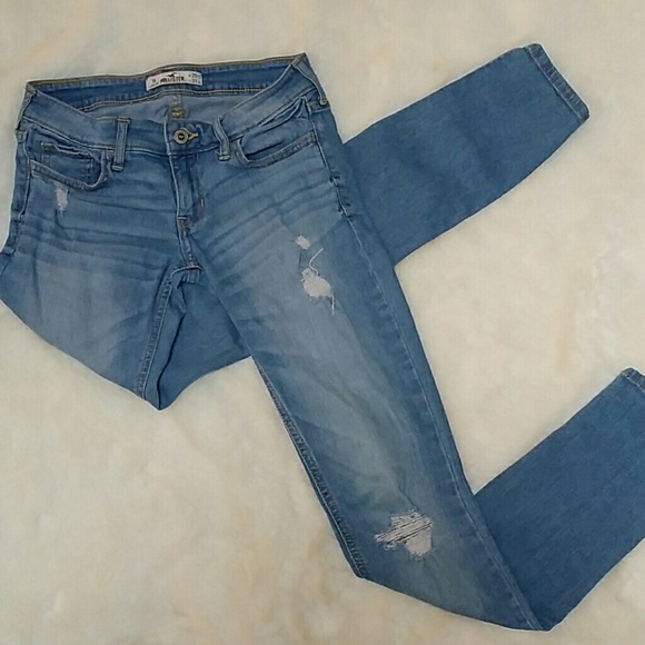 Hollister skinny jeans.