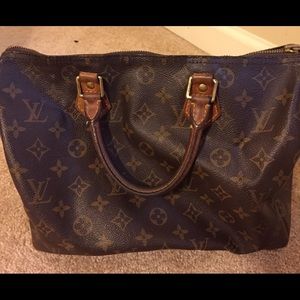 Louis Vuitton speedy