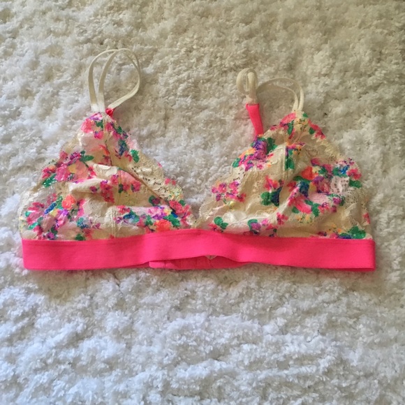PINK Victoria's Secret Other - HOST PICK✨ PINK Bra💗💗💗
