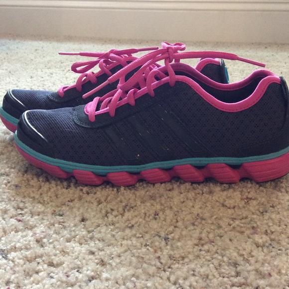 Adidas tennis shoes