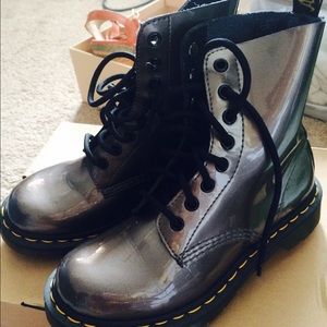 Dr. Martens size5