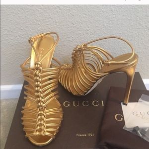 Gucci pump sz 38 narrow payment via pp only