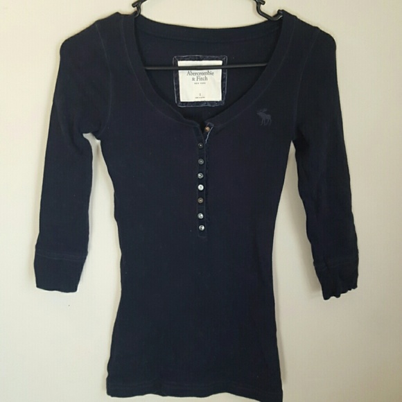 Classic, quarter sleeve Abercrombie top!