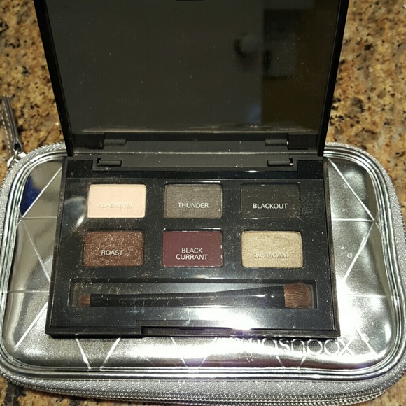 Smashbox Smoke Box palette