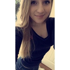 Meet your Posher, Alyssa