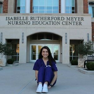 Meet your Posher, Izzie