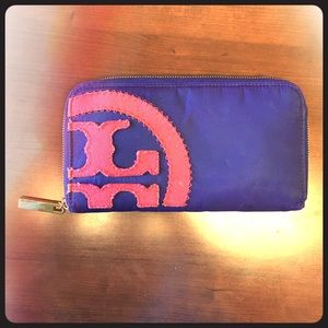 Tory Burch Zip Wallet