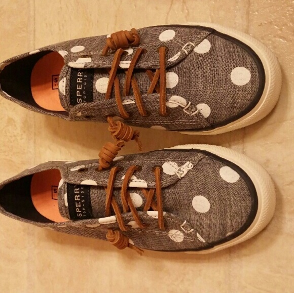 Sperry Shoes - Sperry Chambray blue dot shoe