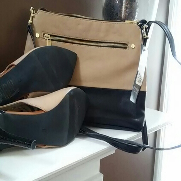 Color-Block Black & Mocha Heel *Purse Not Included * - Picture 4 of 4