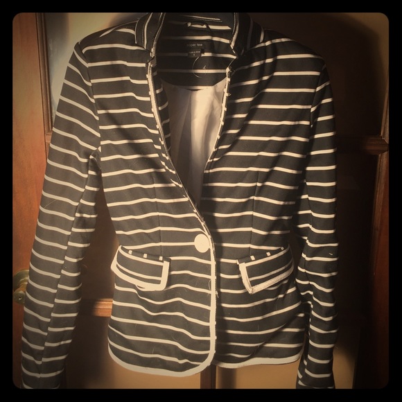 B&W Blazer