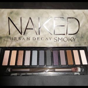 Naked Smoky Pallete