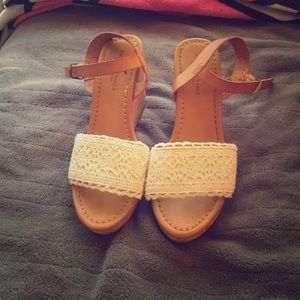 American Eagle wedges