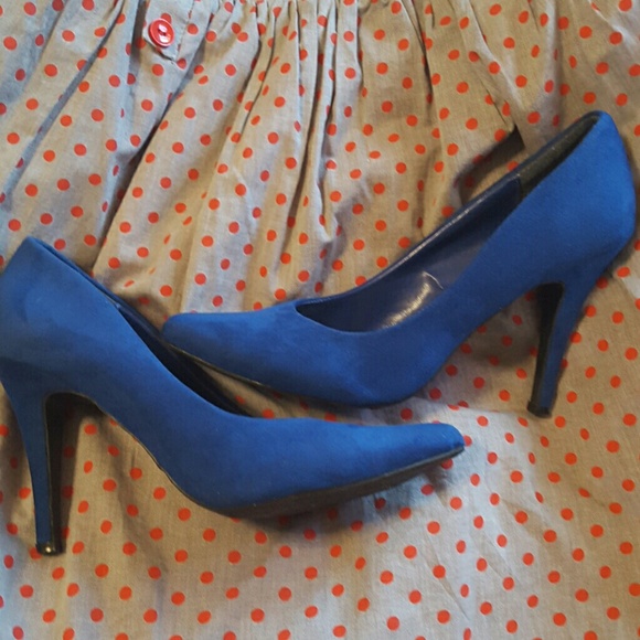 Beautiful cobalt blue heels