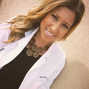 Meet your Posher, Dana