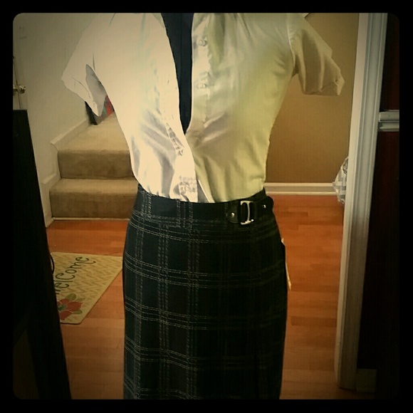 Black and white pattern skirt