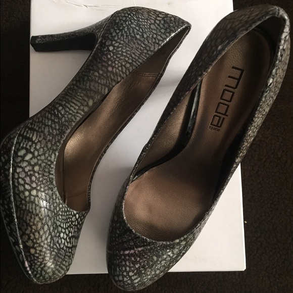 Moda heels size 10