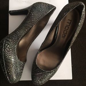 Moda heels size 10