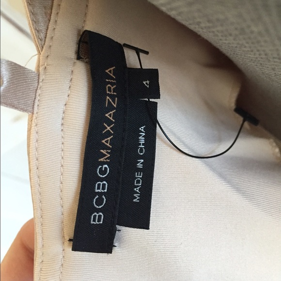 BCBG Max Azria Laser Cut Sheath Dress - Size 4 🍾 - Picture 4 of 4