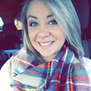 Meet your Posher, Ashli