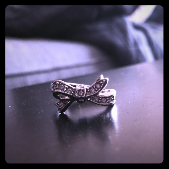Juicy Couture bow ring