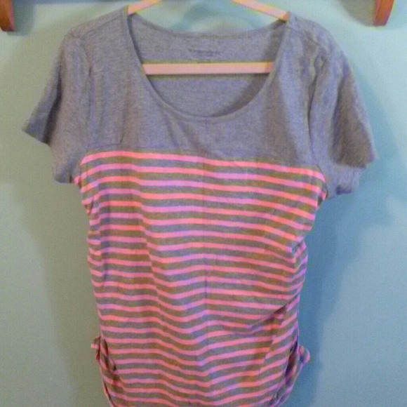 Maternity t shirt