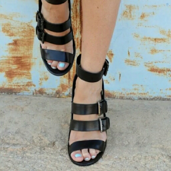 Zara Shoes - Zara strappy heel sandals