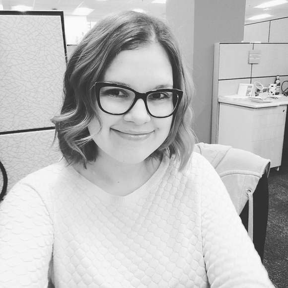 Meet your Posher, Steph