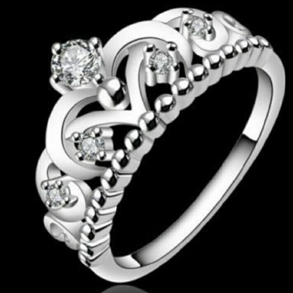Jewelry - NWOT Princess Crown 925 Stamped Ring Size 7