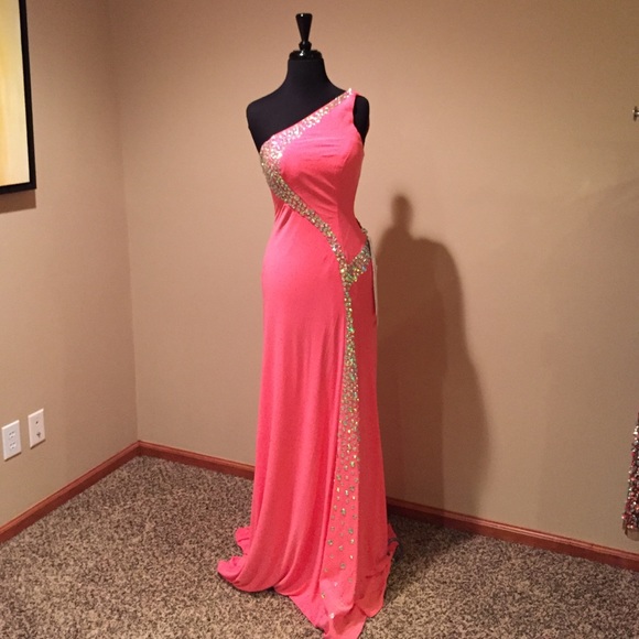 Coral jersey Tony Bowls prom dress