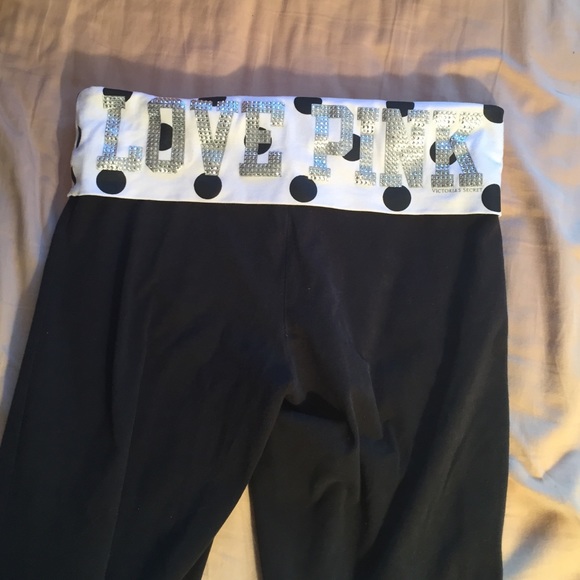 Victoria's Secret yoga pants - Picture 2 of 3