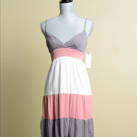 Soft stripe dress🌺