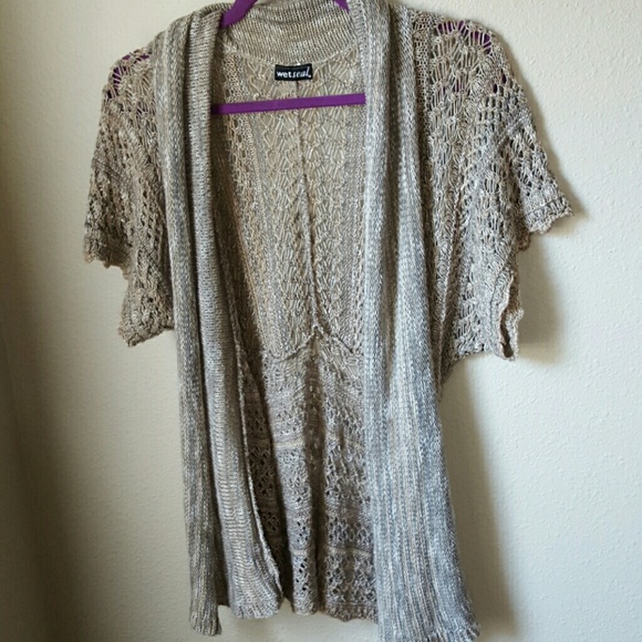 Wet Seal Short Sleeve Flowy Shrug Cardigan