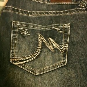 Maurices jeans