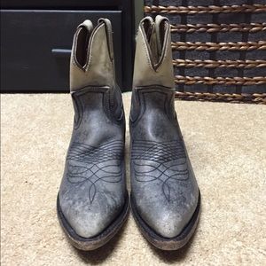 Frye Ankle boots