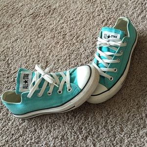 teal converse