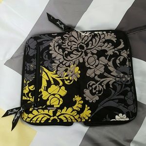 Large Vera Bradley wristlet wallet