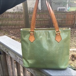 Louis Vuitton Vernis Houston