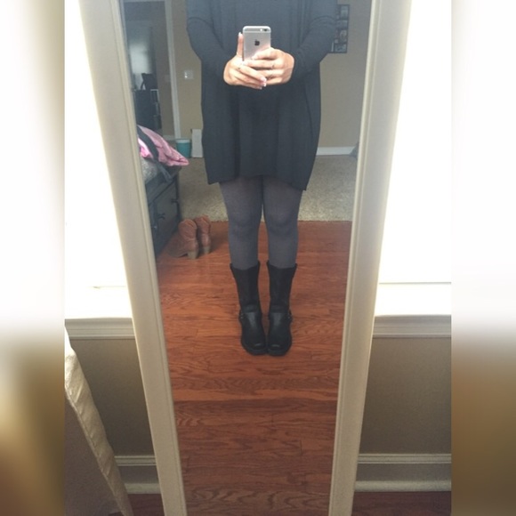 BUNDLE OF SWEATER TIGHTS