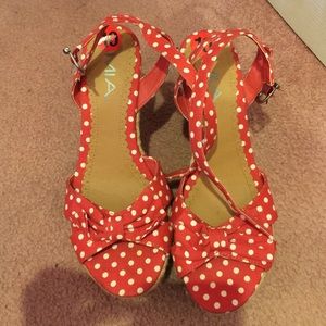 Size 10 wedge sandals