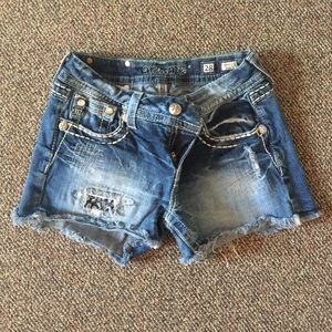 Buckle Miss me shorts