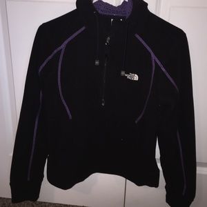 Black north face pullover 1/4 zip up