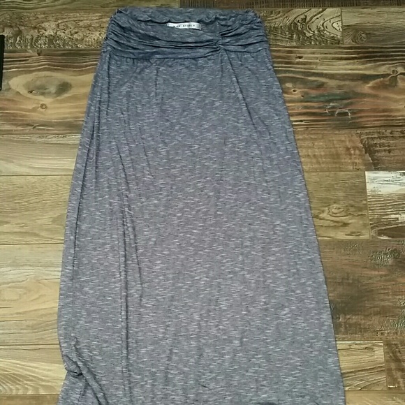 Maxi skirt - Picture 1 of 3